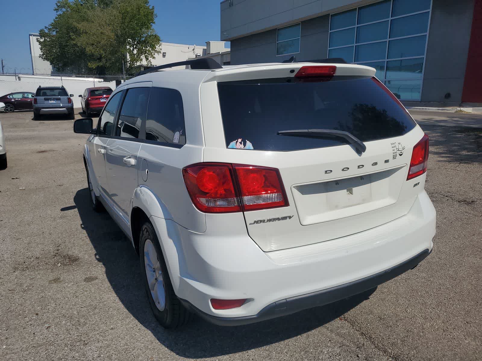 Used 2015 Dodge Journey SXT w/ Flexible Seating Group FWD image 4