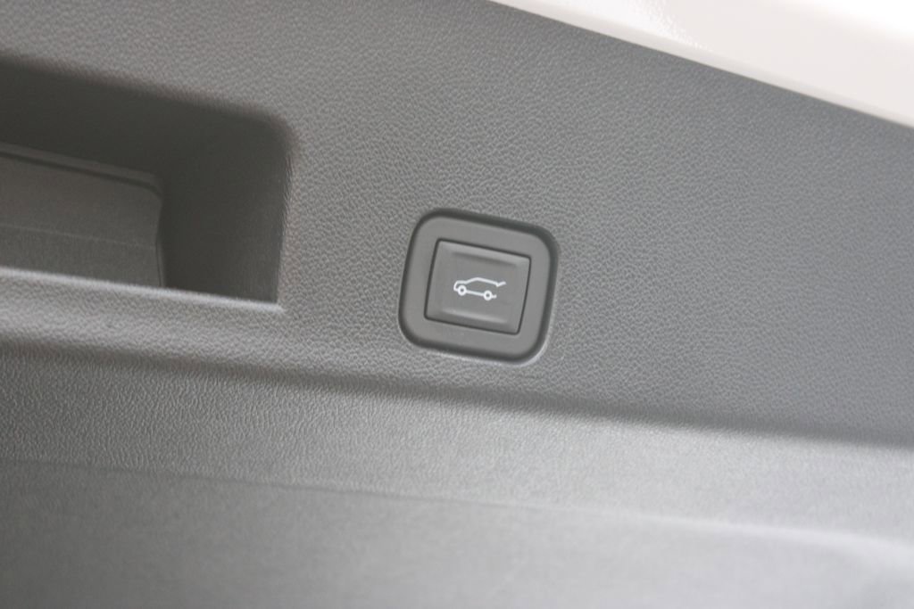 New 2026 Chevrolet Traverse LT w/ Sun and Wheel Package image 26