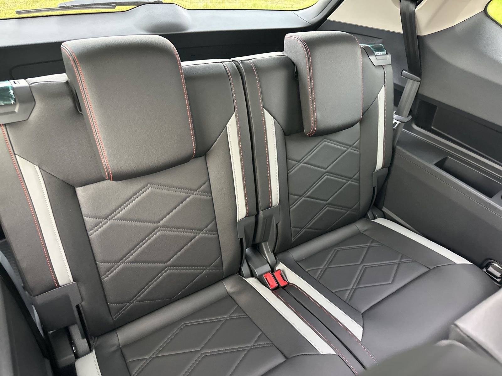 New 2026 Volkswagen Atlas Peak Edition image 40