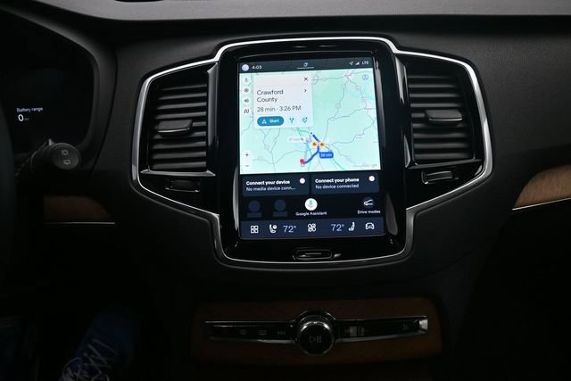 Used 2024 Volvo XC90 T8 Plus w/ Protection Package AWD/4WD image 11