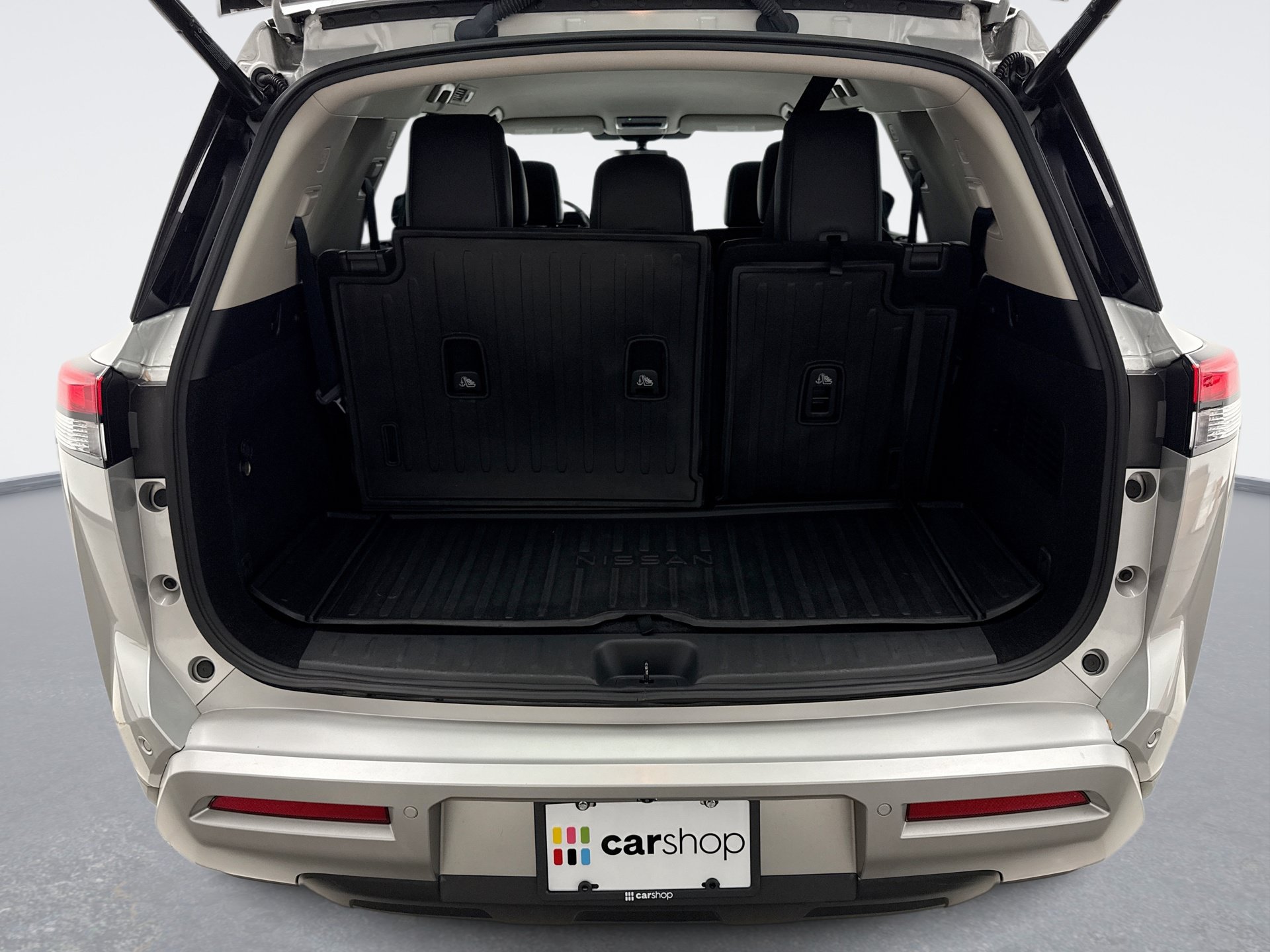 Used 2023 Nissan Pathfinder SL w/ Cargo Package AWD/4WD image 23
