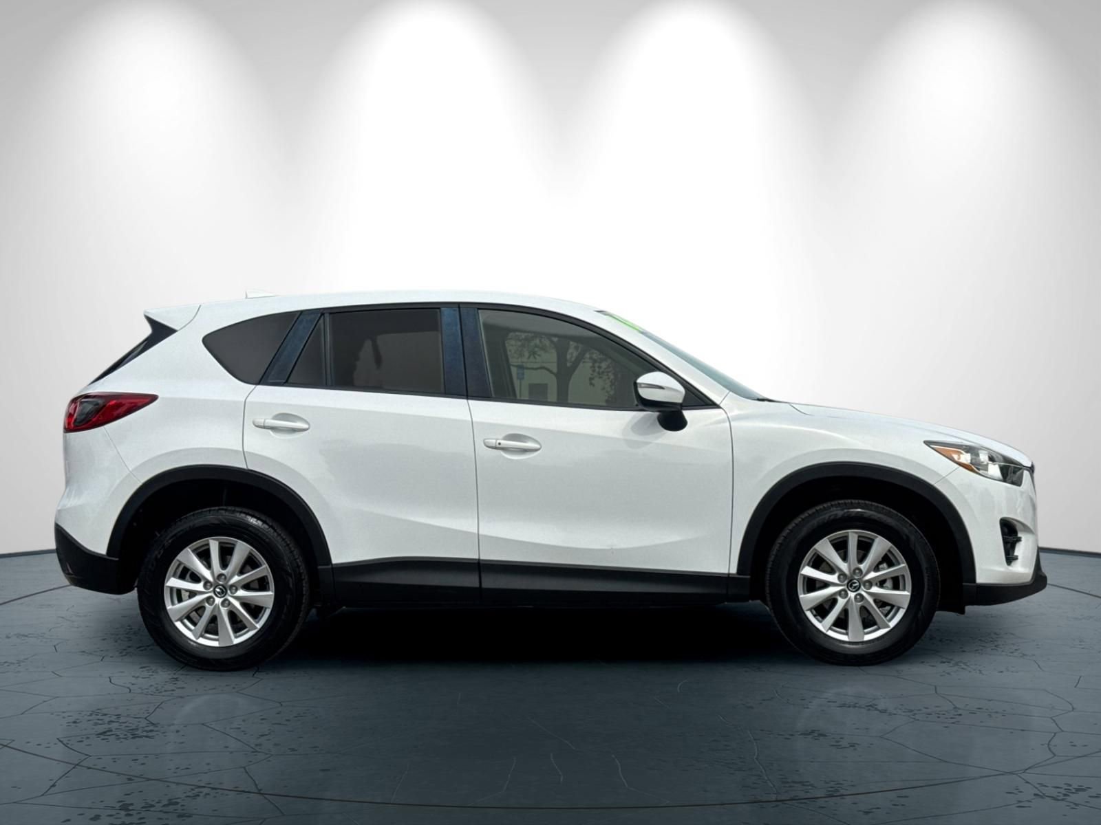 Used 2016 MAZDA CX-5 Touring image 3