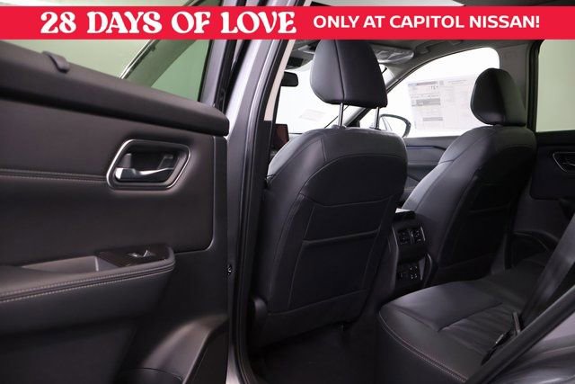 New 2026 Nissan Rogue Platinum w/ Tech Package image 27