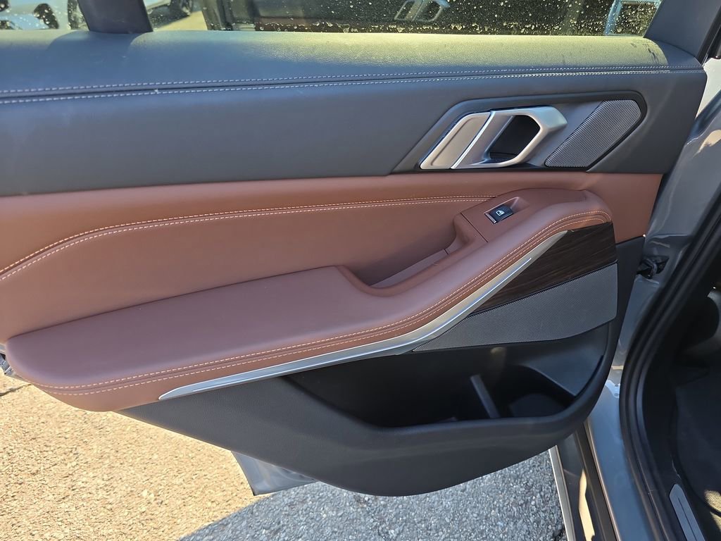 Used 2024 BMW X5 xDrive40i w/ Premium Package image 17