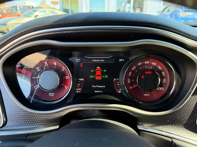 Used 2015 Dodge Challenger SRT Hellcat RWD image 26