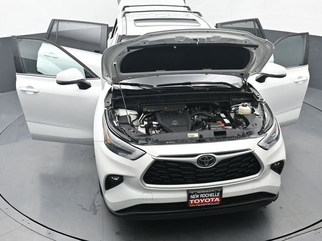 Certified 2023 Toyota Highlander XLE image 63