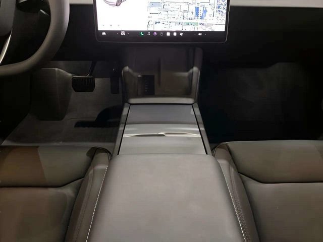 Used 2024 Tesla Model 3 Standard Range RWD image 13