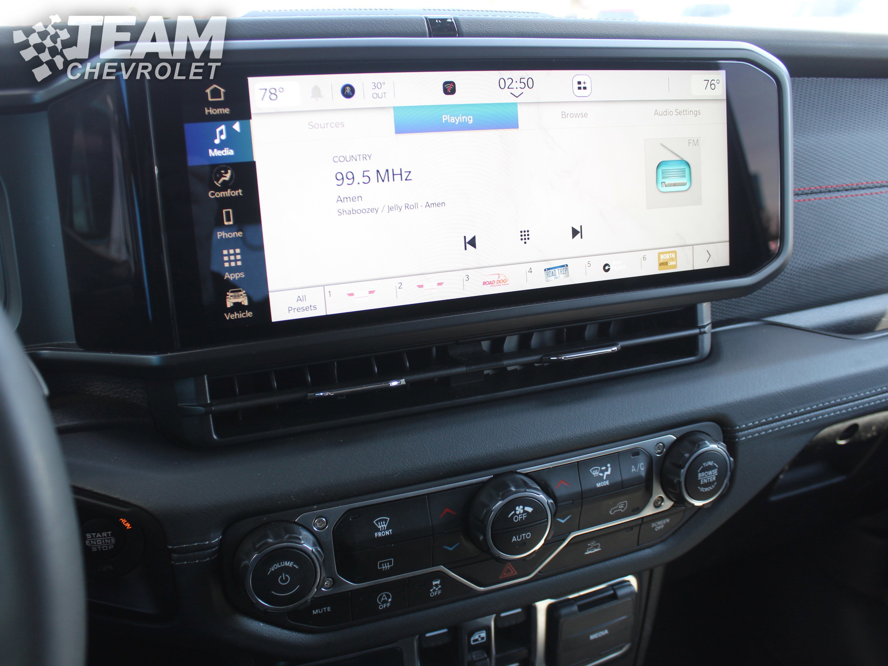 Used 2024 Jeep Wrangler Unlimited Rubicon AWD/4WD image 15