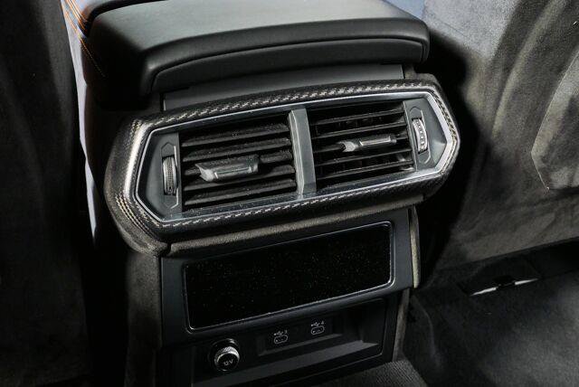 Used 2024 Lamborghini Urus S AWD/4WD image 34