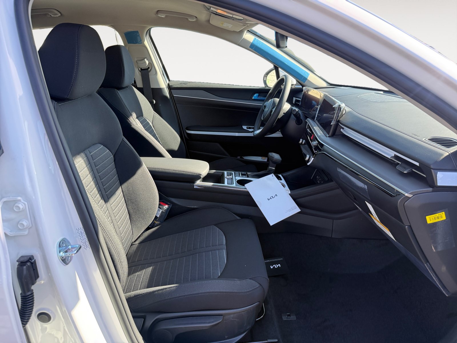 New 2026 Kia K5 LXS FWD image 19