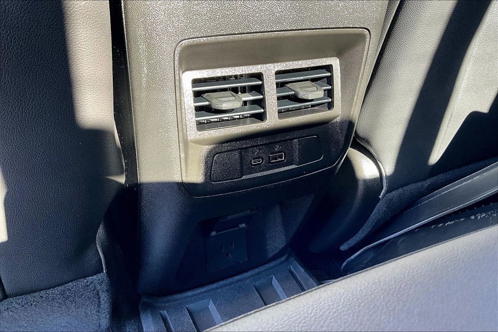 Used 2023 Chevrolet Colorado ZR2 w/ ZR2 Convenience Package III image 25