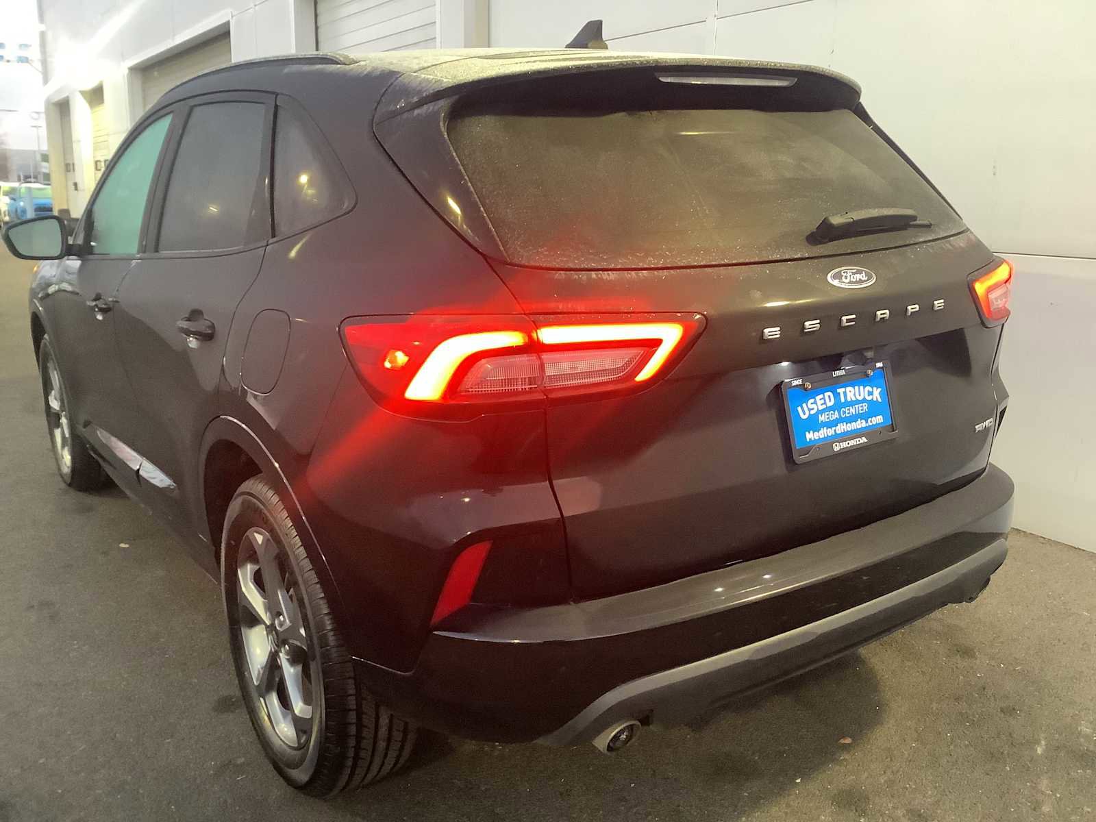 Used 2024 Ford Escape ST-Line image 4