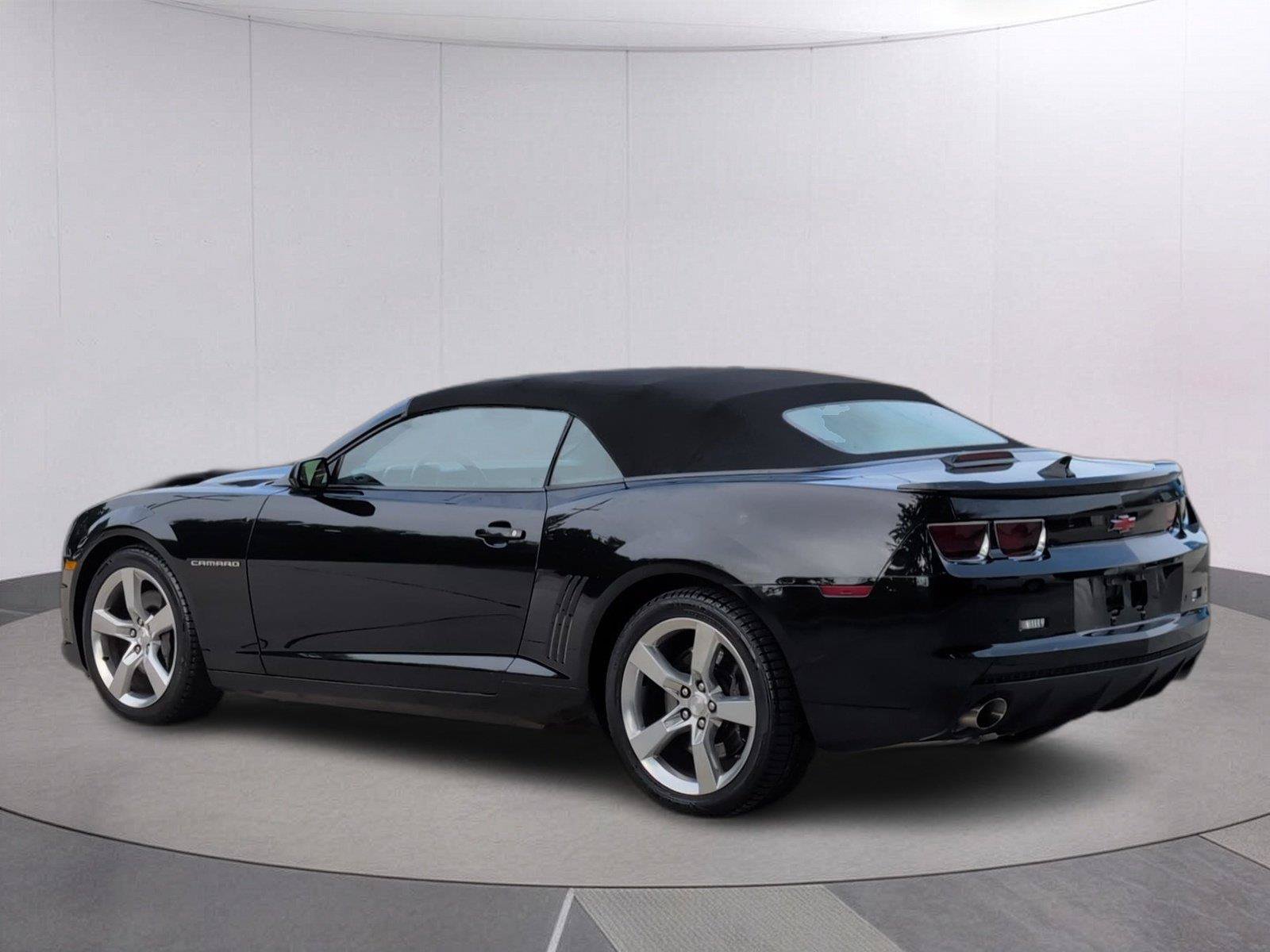 Used 2011 Chevrolet Camaro SS w/ RS Package RWD image 3