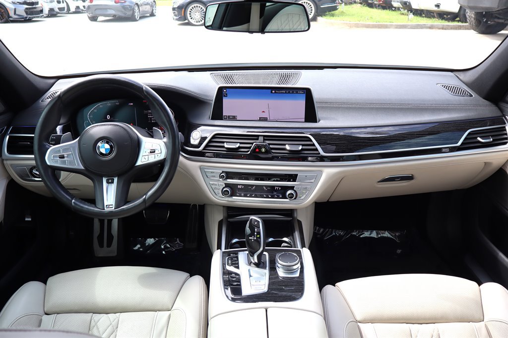 Used 2020 BMW 740i w/ M Sport Package RWD image 17