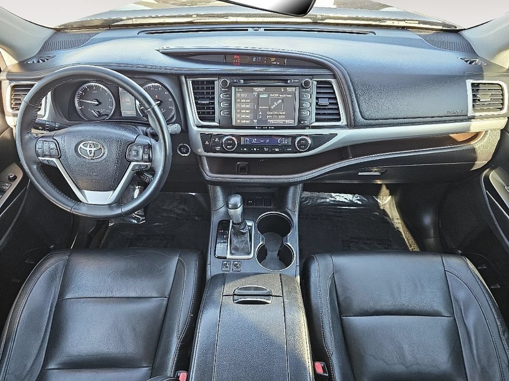 Used 2017 Toyota Highlander XLE FWD image 24