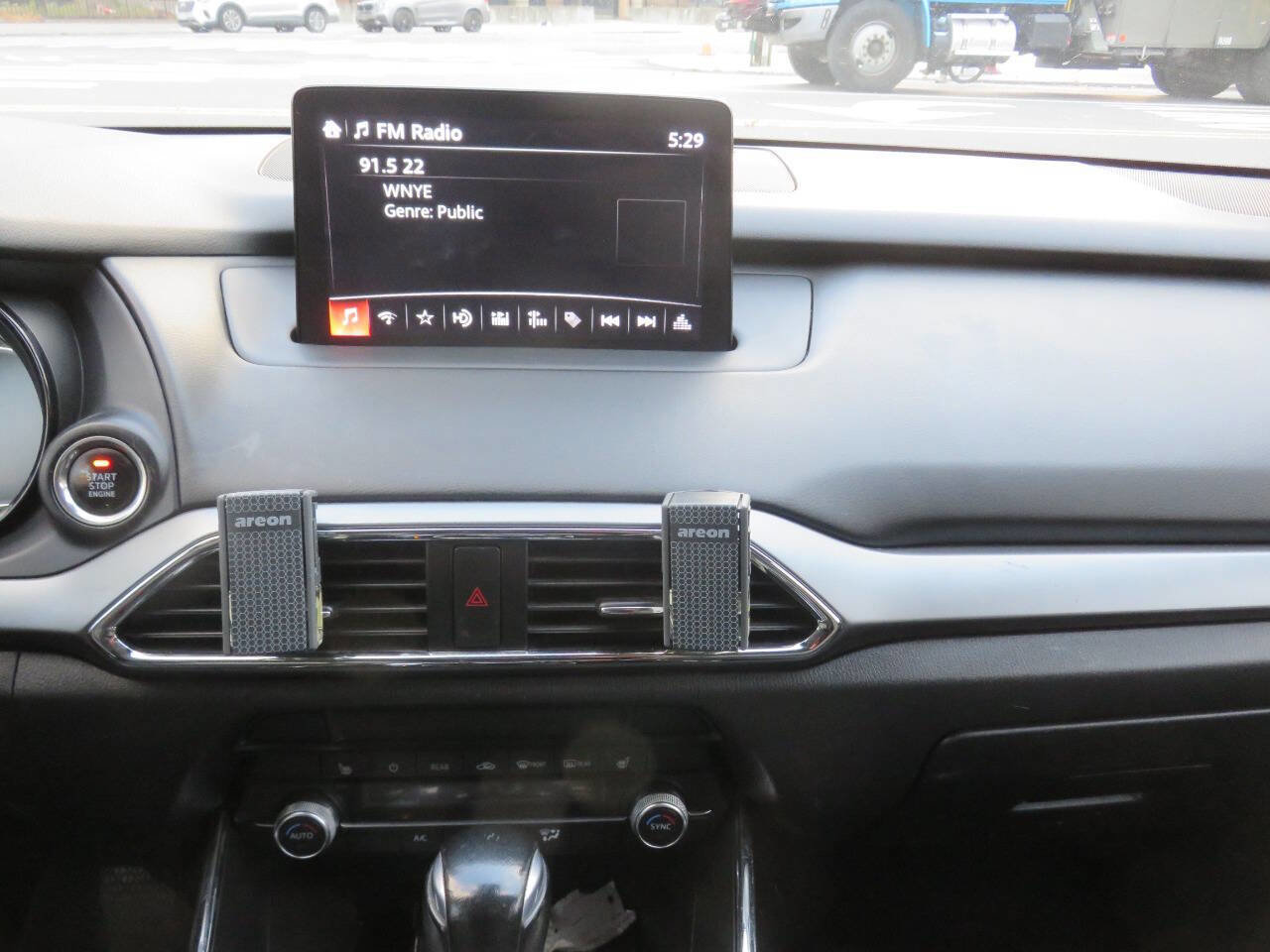 Used 2020 MAZDA CX-9 Touring w/ Touring Premium Package image 15