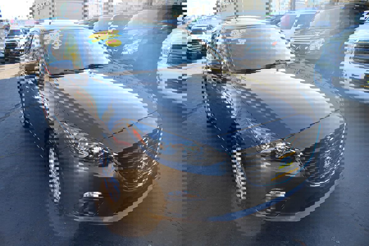 Used 2014 MAZDA MAZDA3 i Grand Touring image 8