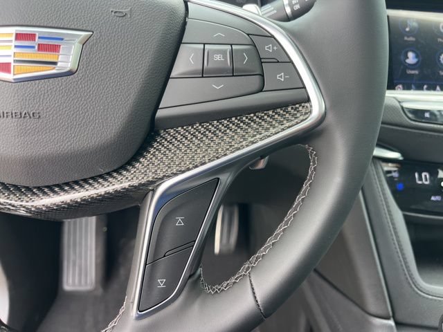 New 2026 Cadillac XT5 Sportv w/ LPO, Floor Liner Package AWD/4WD image 23