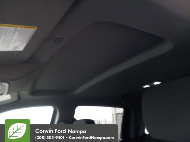 Used 2025 GMC Sierra 1500 Elevation image 23