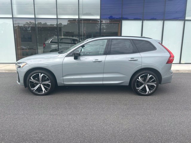Used 2024 Volvo XC60 B5 Ultimate w/ Protection Package Premier AWD/4WD image 2