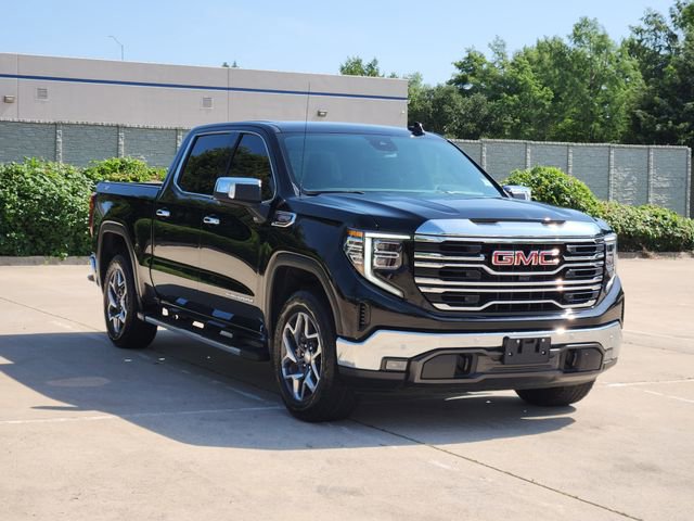 Used 2024 GMC Sierra 1500 SLT AWD/4WD image 3