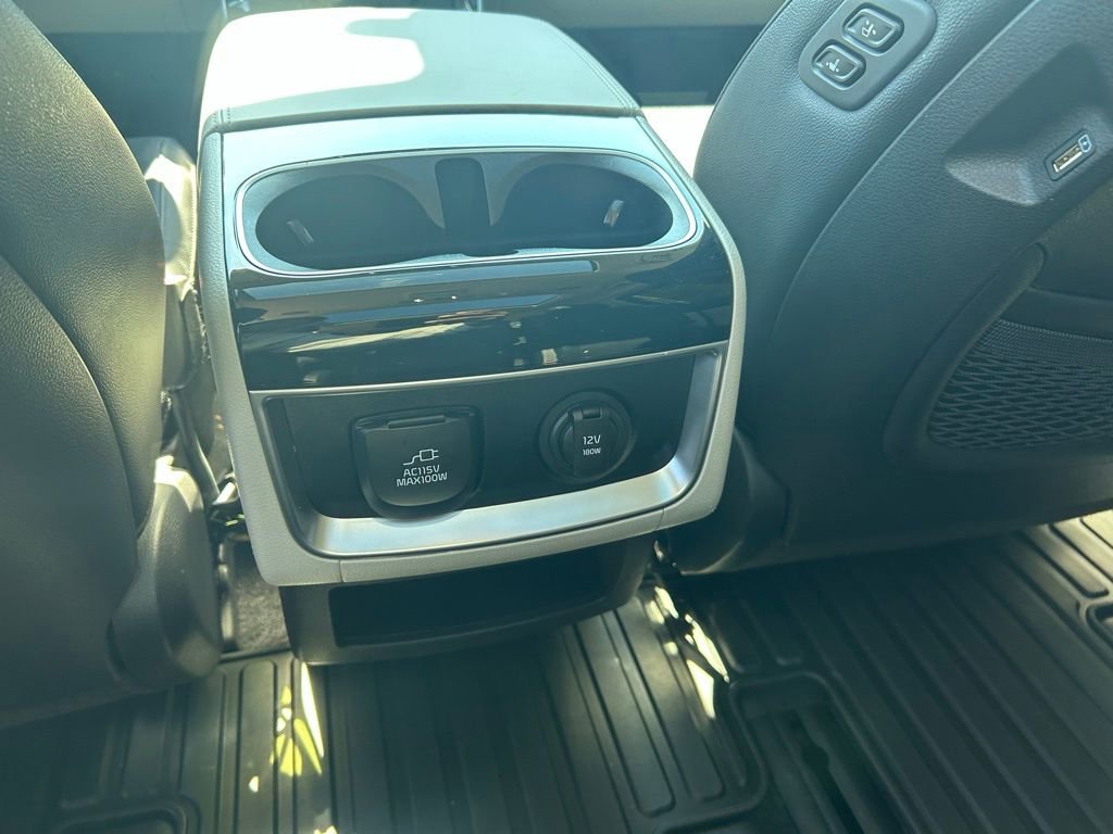Used 2023 Kia Carnival SX Prestige image 46