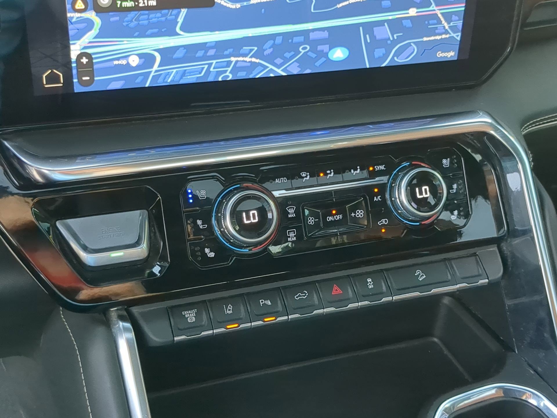 Used 2024 GMC Sierra 2500 Denali Ultimate w/ Max Trailering Package image 20