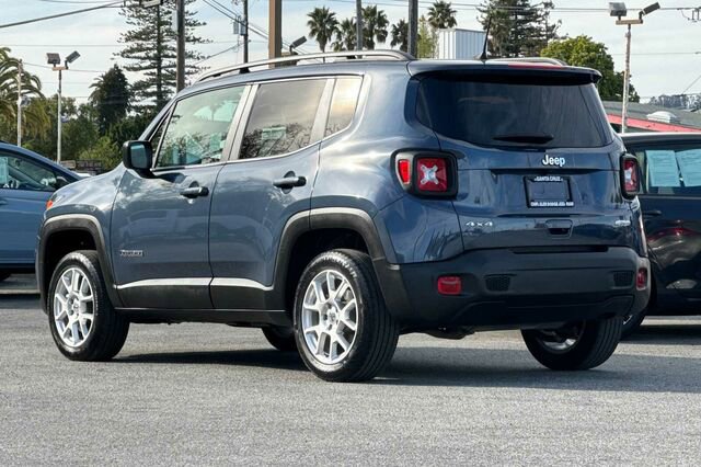 Used 2022 Jeep Renegade Latitude AWD/4WD image 6