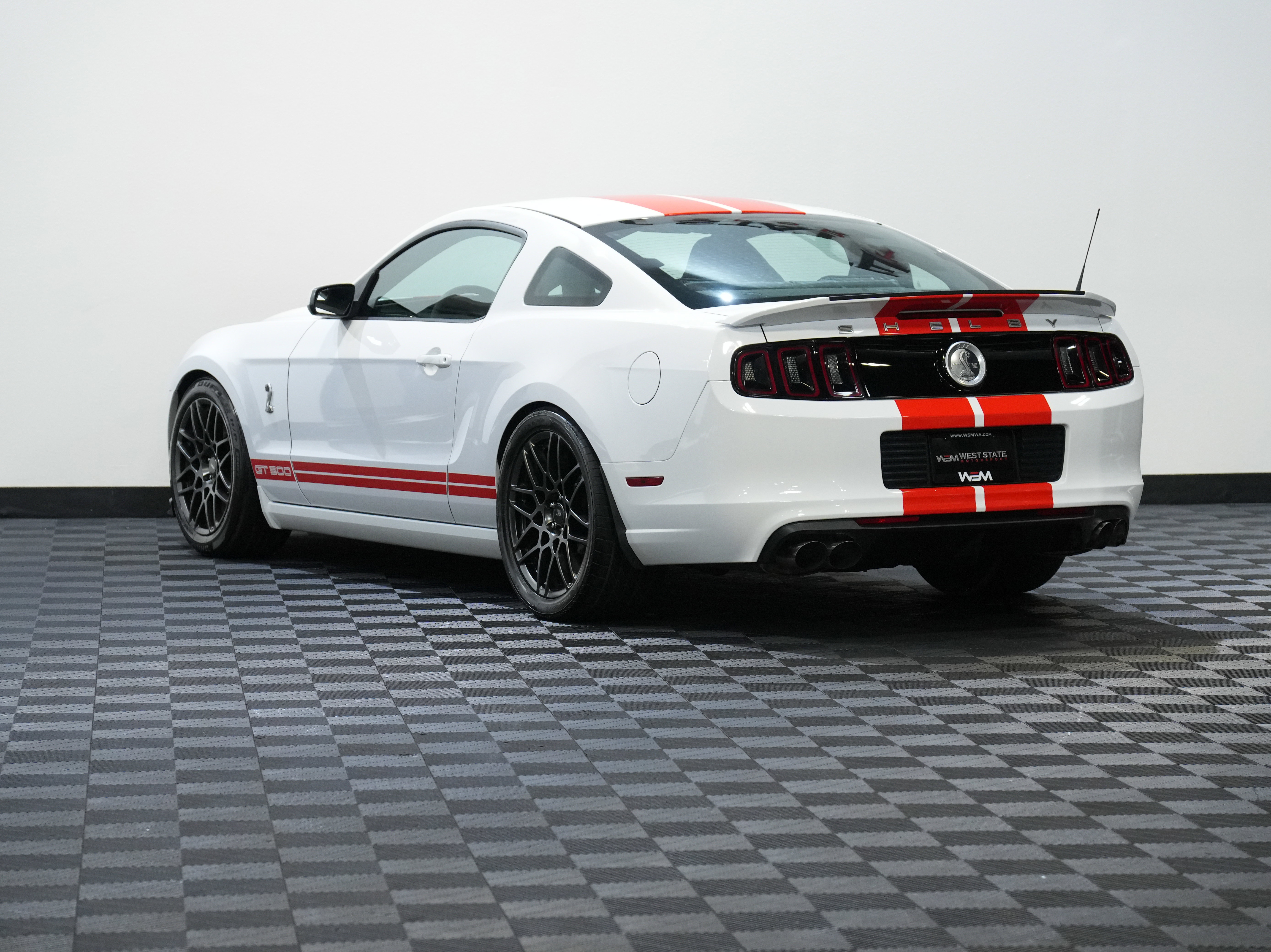 Used 2014 Ford Mustang Shelby GT500 w/ Equipment Group 821A RWD image 8
