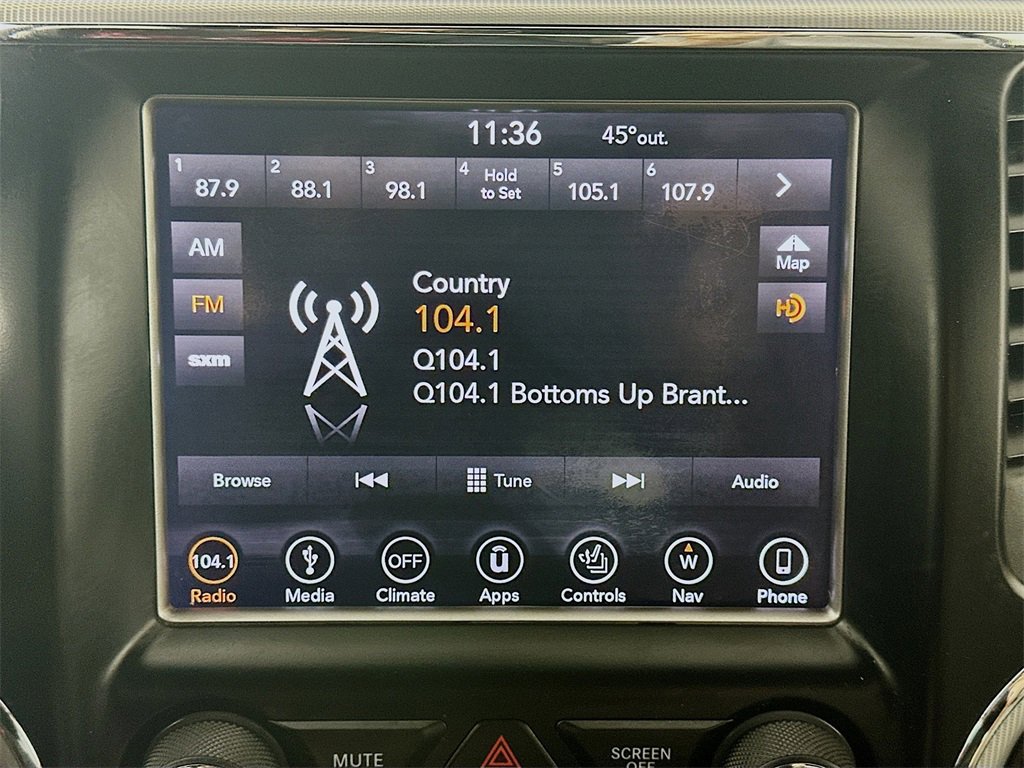 Used 2018 Jeep Grand Cherokee Limited image 17