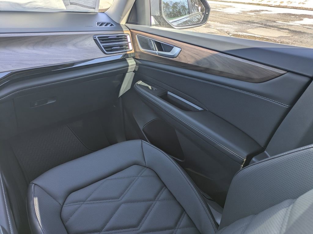 New 2026 Volkswagen Atlas SE image 17