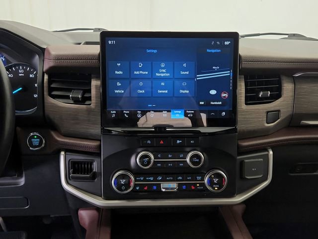 Used 2024 Ford Expedition Limited image 25