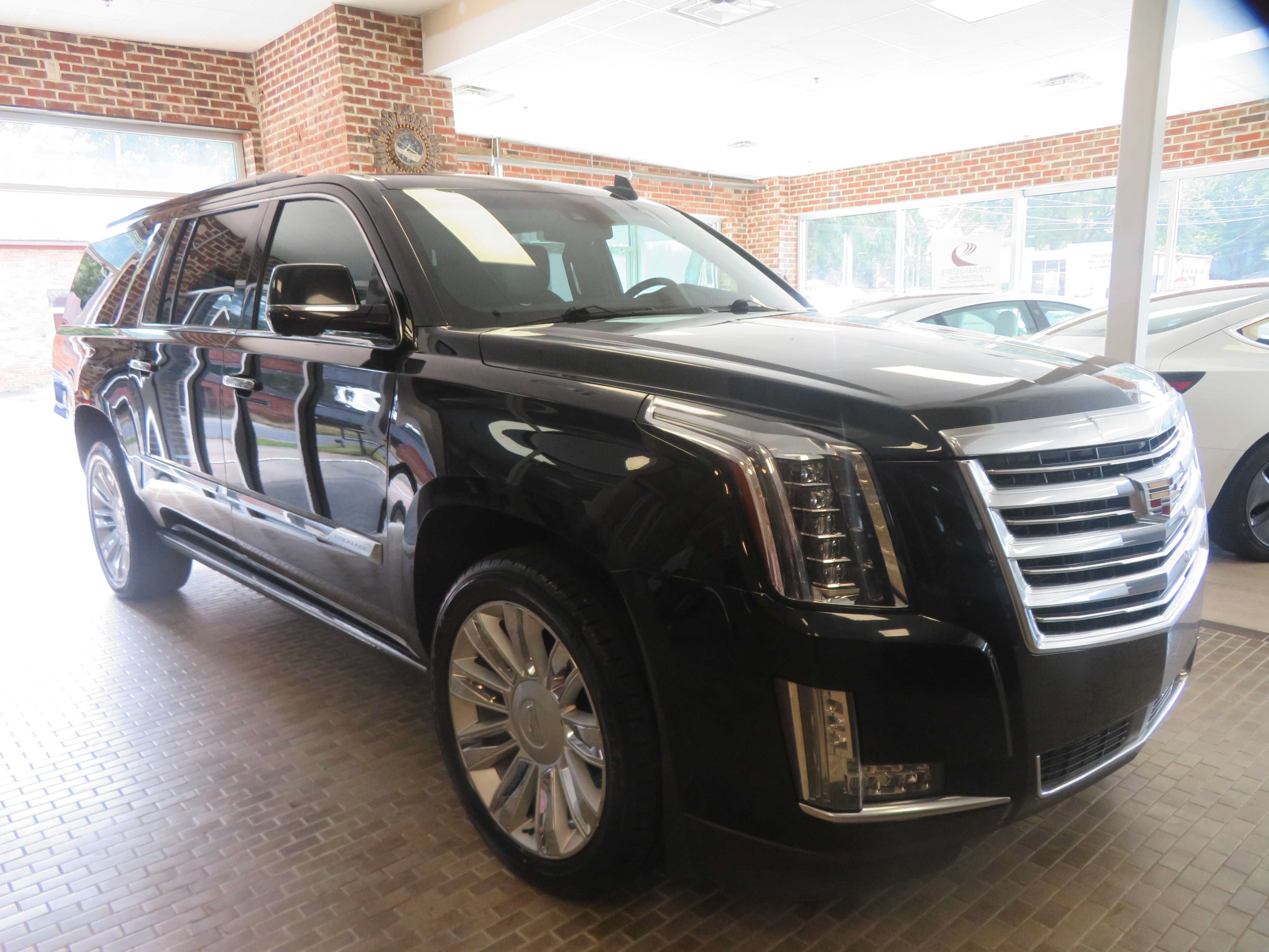Used 2016 Cadillac Escalade ESV Platinum AWD/4WD image 70