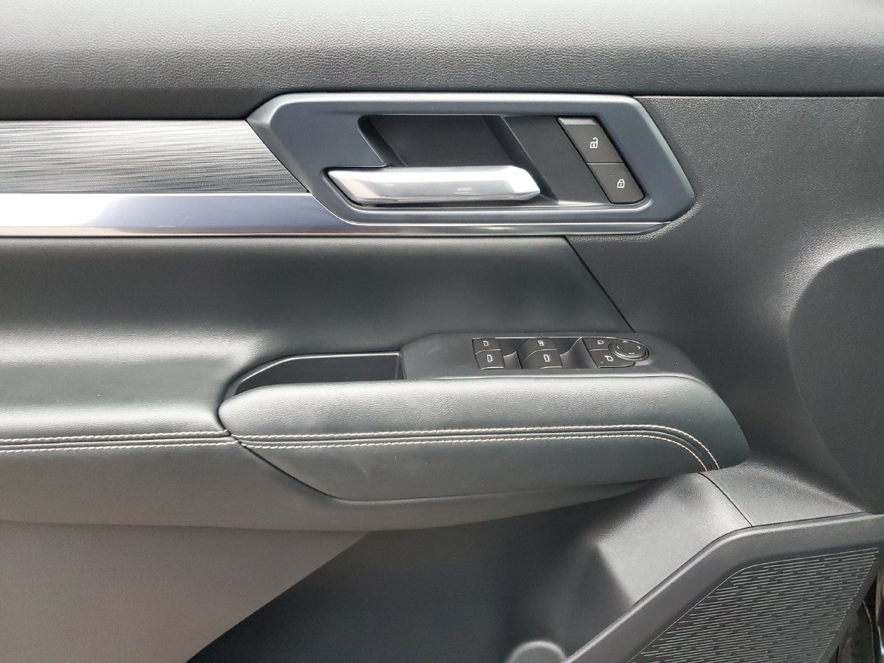 Used 2026 GMC Terrain Elevation FWD image 16
