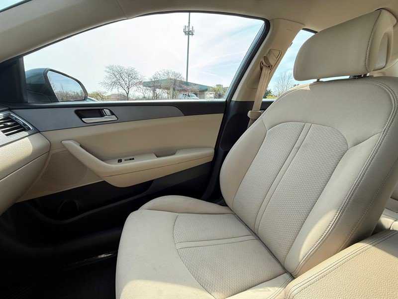 Used 2015 Hyundai Sonata SE FWD image 25