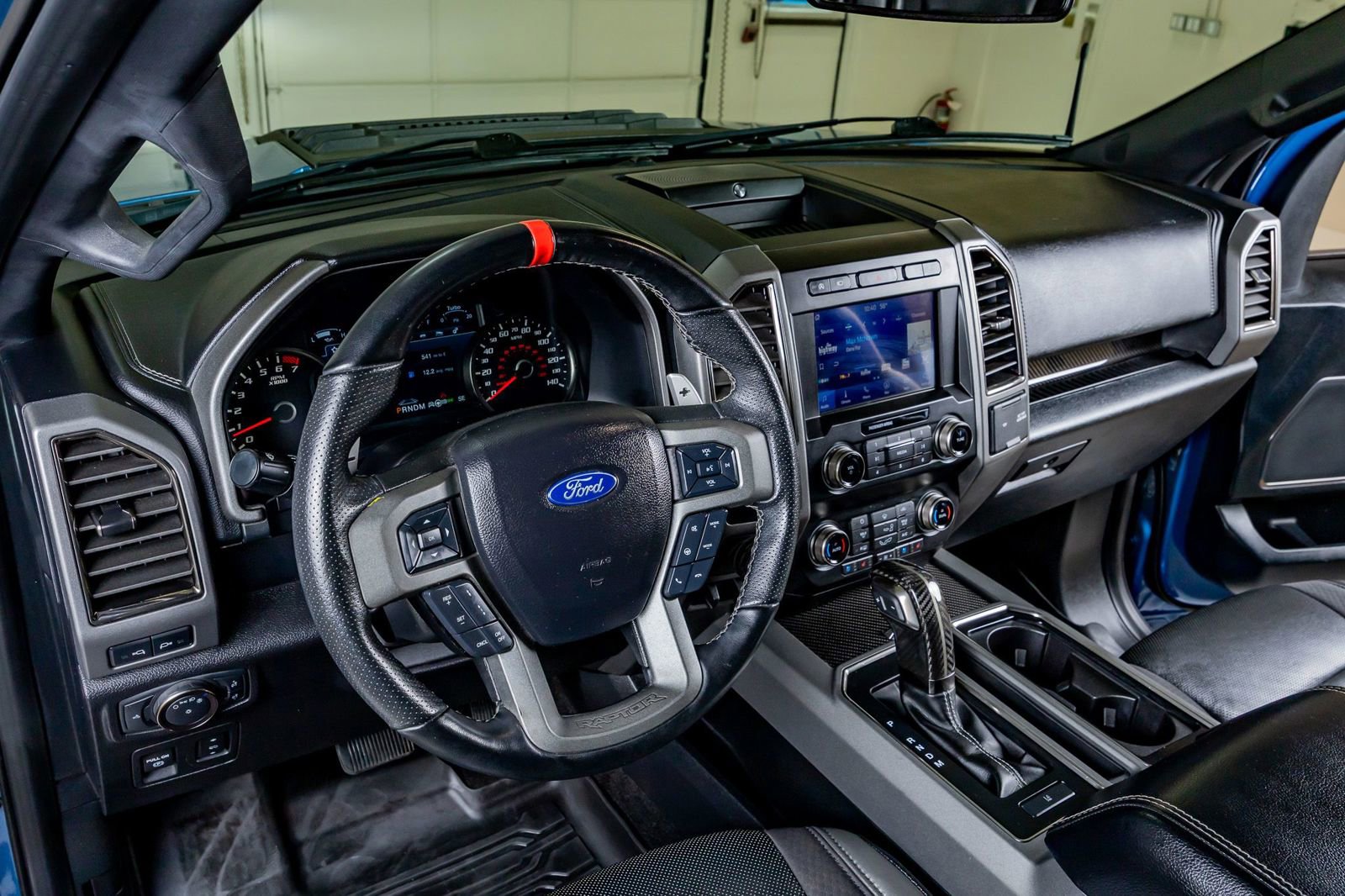 Used 2019 Ford F150 Raptor w/ Equipment Group 802A Luxury AWD/4WD image 16