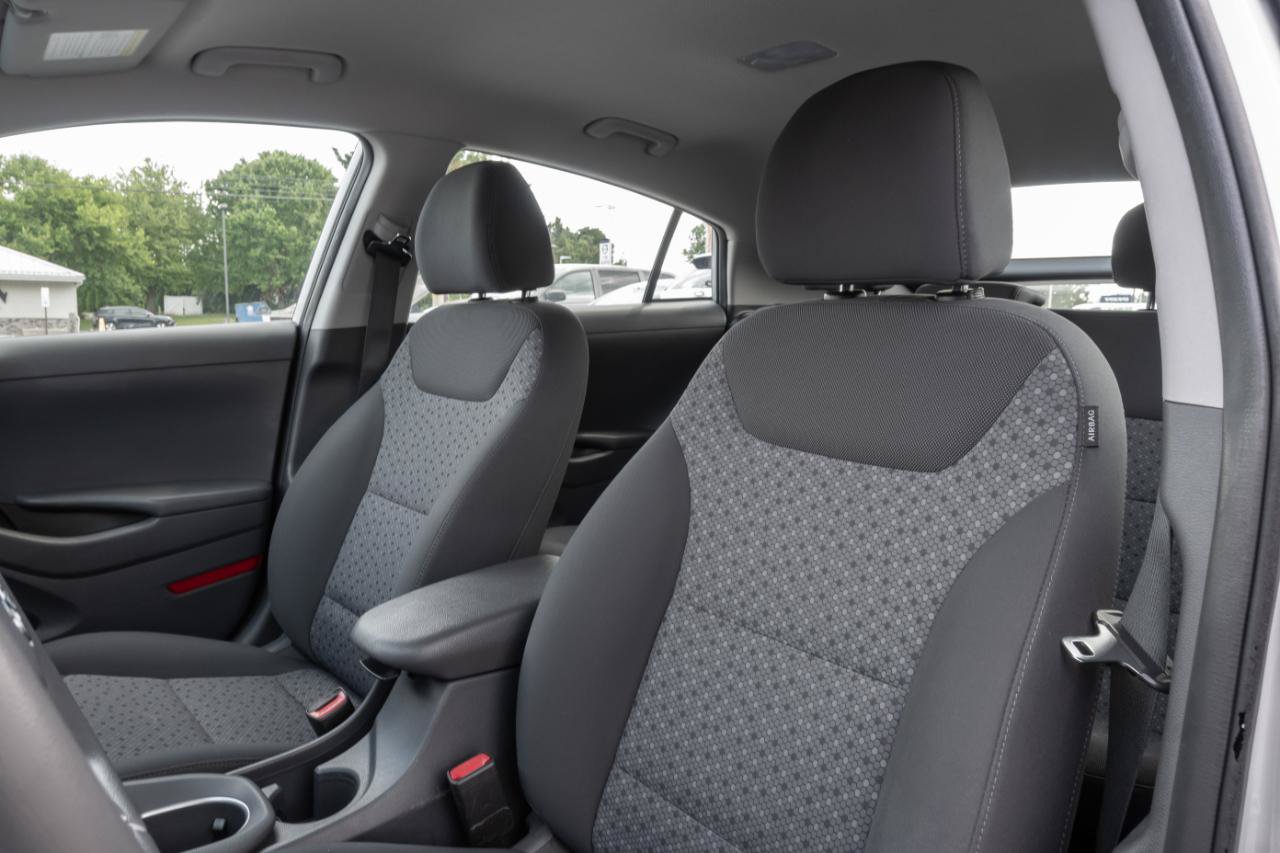 Used 2019 Hyundai Ioniq Blue FWD image 15