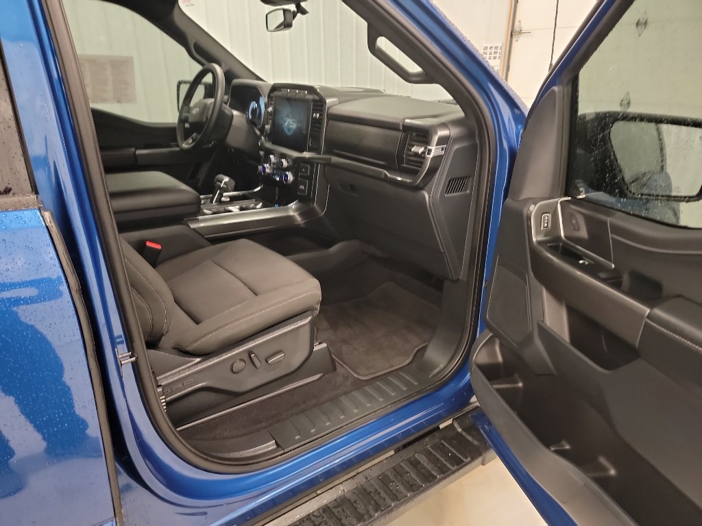 Used 2023 Ford F150 XLT w/ Equipment Group 302A High image 8