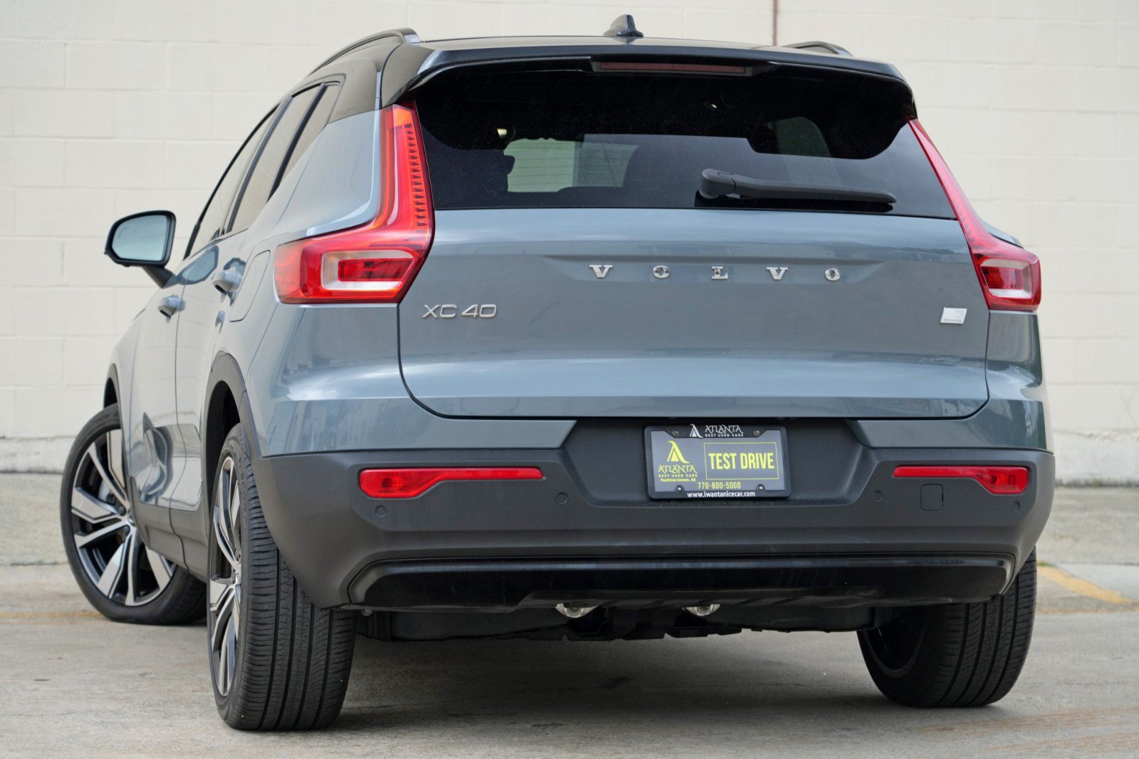 Used 2021 Volvo XC40 P8 Recharge w/ Advanced Package AWD/4WD image 5
