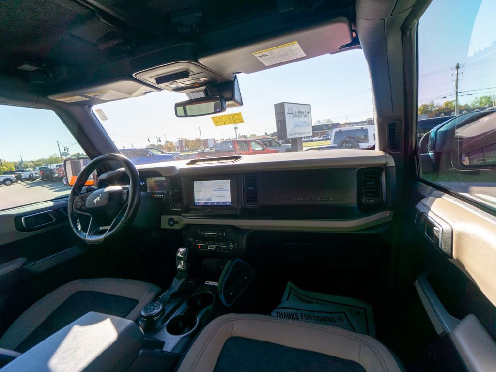 Used 2023 Ford Bronco Wildtrak image 29