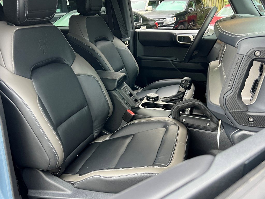 New 2025 Ford Bronco Outer Banks w/ Sasquatch Package image 8