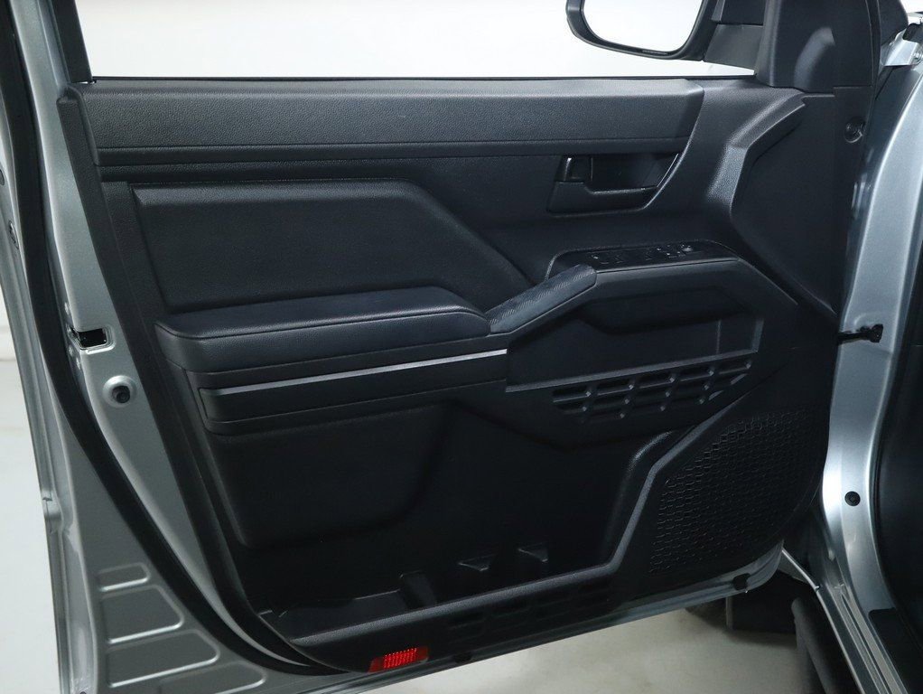 Used 2024 Toyota Tacoma SR image 15