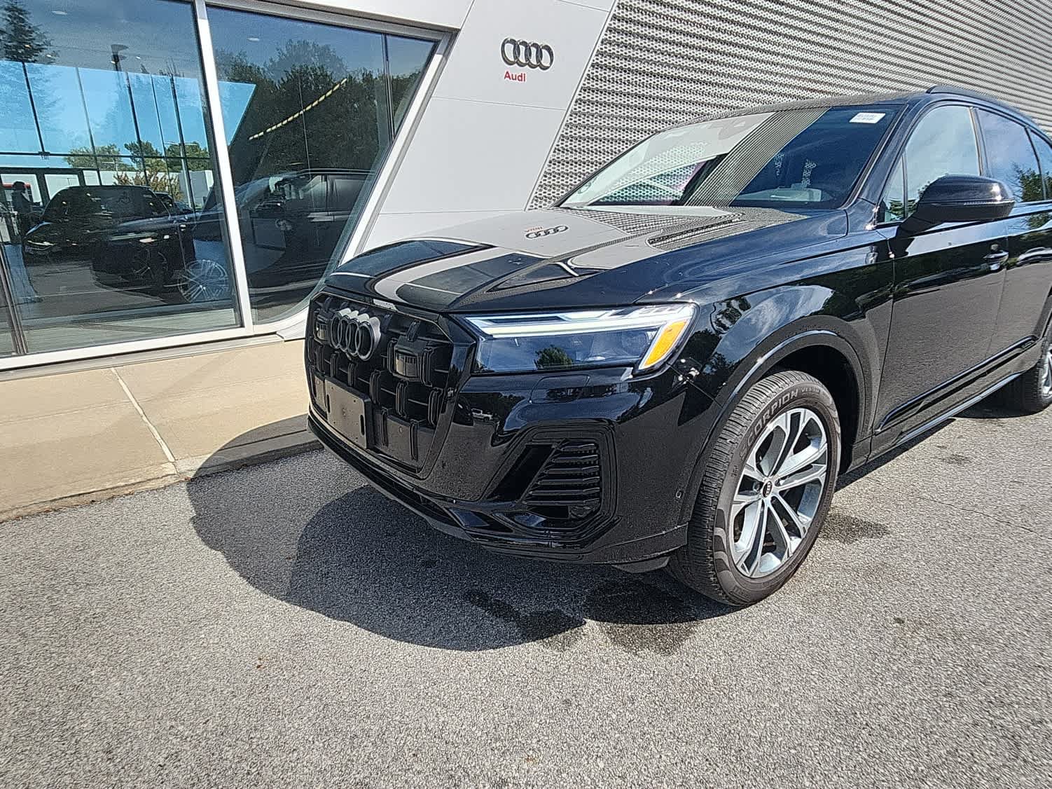 Used 2026 Audi Q7 3.0T Premium AWD/4WD image 30