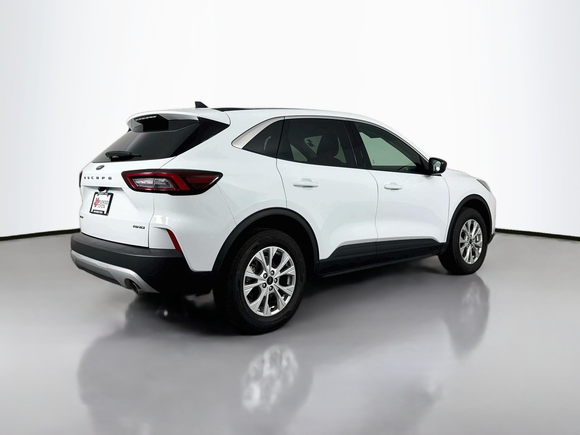 Used 2024 Ford Escape Active AWD/4WD image 7