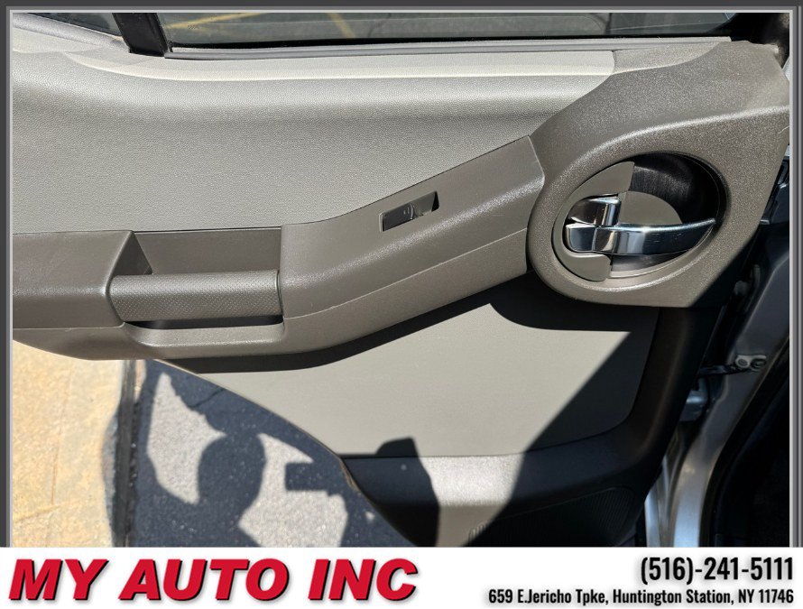 Used 2013 Nissan Xterra S w/ Value Package AWD/4WD image 32