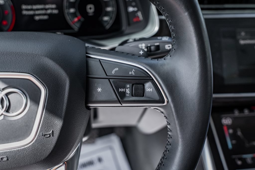 Used 2019 Audi Q8 Prestige AWD/4WD image 25