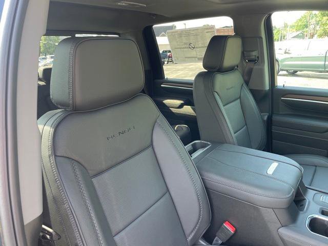 New 2025 GMC Sierra 2500 Denali w/ Denali Reserve Package image 37