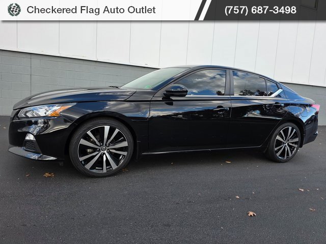 Used 2022 Nissan Altima 2.0 SR image 2