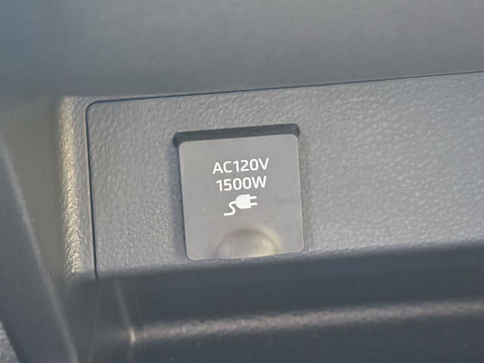 Used 2025 Toyota Sienna XLE w/ XLE Plus Package AWD/4WD image 35