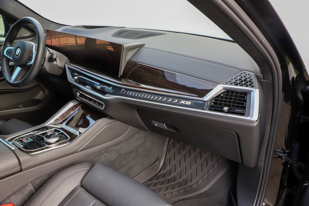 Used 2024 BMW X6 xDrive40i w/ Executive Package image 38